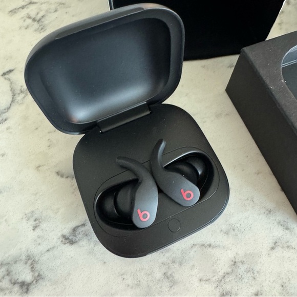 Beats Fit Pro True Wireless Noise Cancelling In-Ear Earbuds - Black - Picture 5 of 10